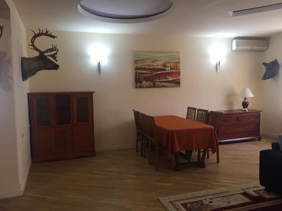 Holiday Home Yerevan Bagian luar foto